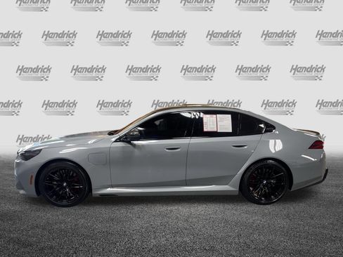 Used 2026 BMW M5 w/ Carbon Package AWD/4WD image 7