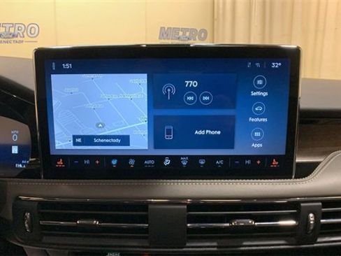 Used 2025 Lincoln Corsair Reserve w/ Equipment Group 202A image 38