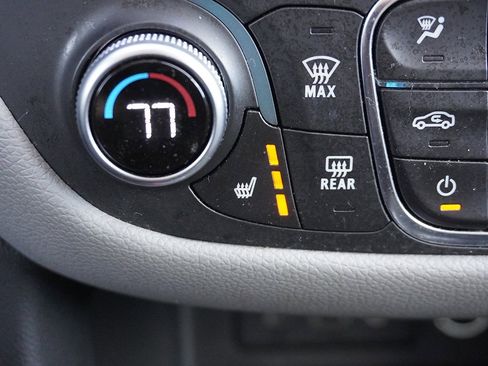 Used 2019 Chevrolet Equinox Premier image 50