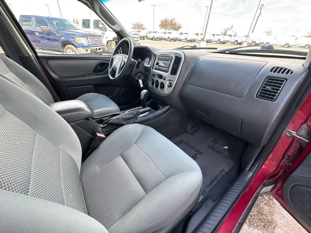 Used 2007 Ford Escape XLT AWD/4WD image 30