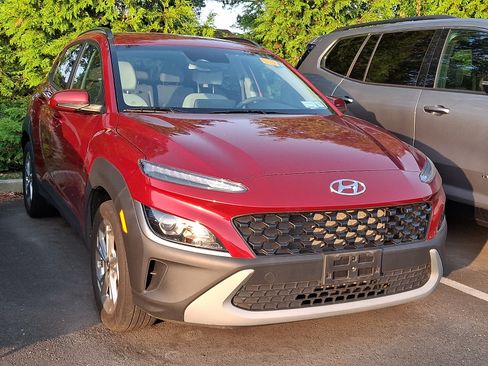 Certified 2023 Hyundai Kona SEL w/ Cargo Package AWD/4WD image 5