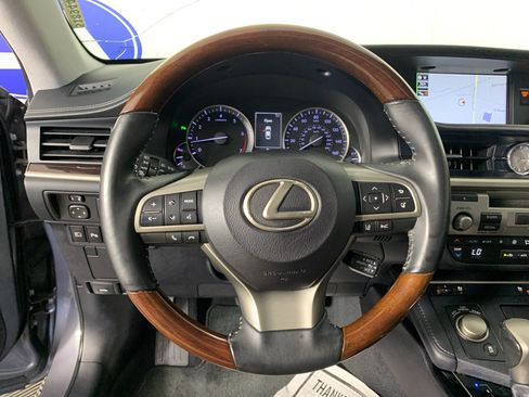 Used 2018 Lexus ES 350 w/ Navigation System Package FWD image 21
