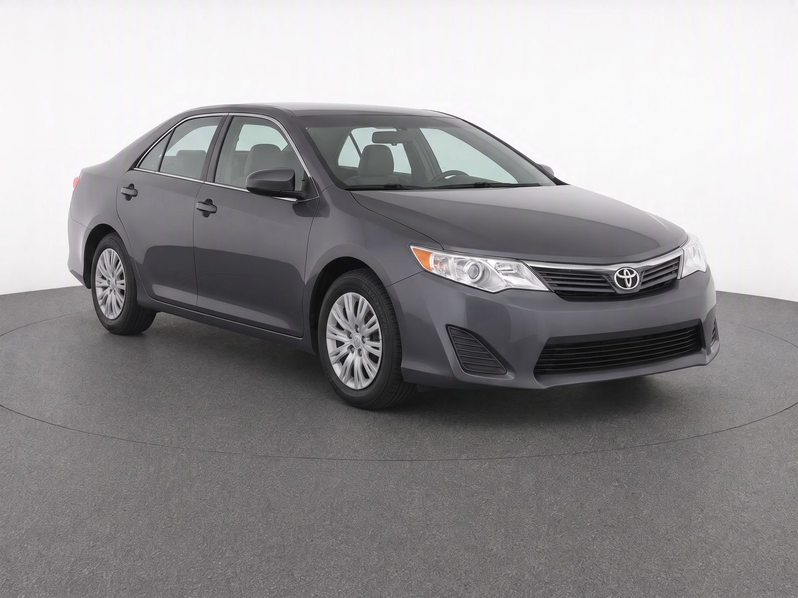 Used 2012 Toyota Camry FWD image 1