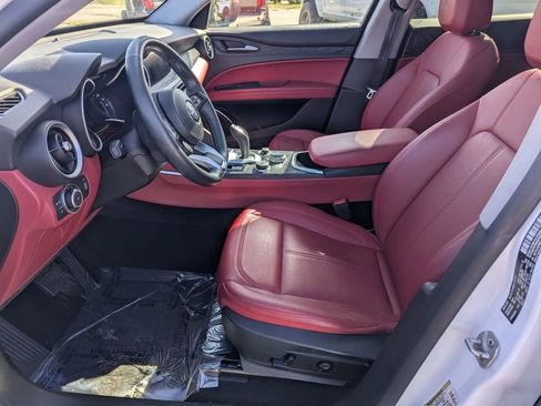 Used 2021 Alfa Romeo Stelvio Sprint w/ Nero Edizione image 23