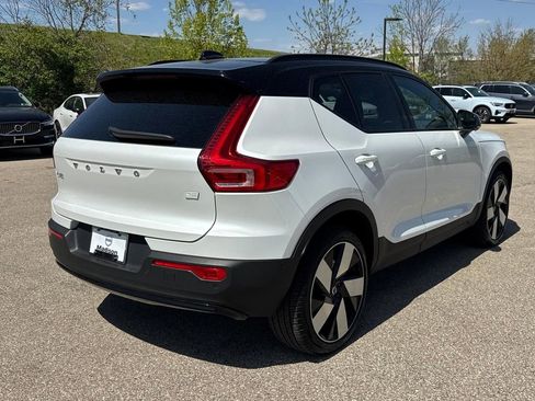 Used 2023 Volvo XC40 Recharge Plus AWD/4WD image 4