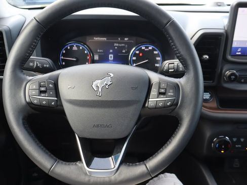 Used 2023 Ford Bronco Sport Outer Banks w/ Tech Package AWD/4WD image 6