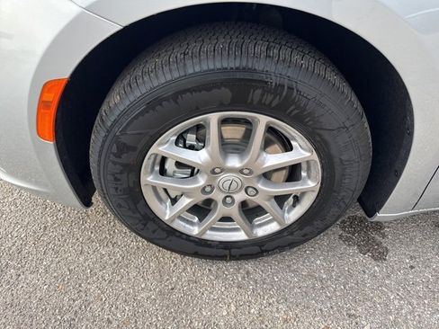 New 2026 Chrysler Pacifica Select image 8