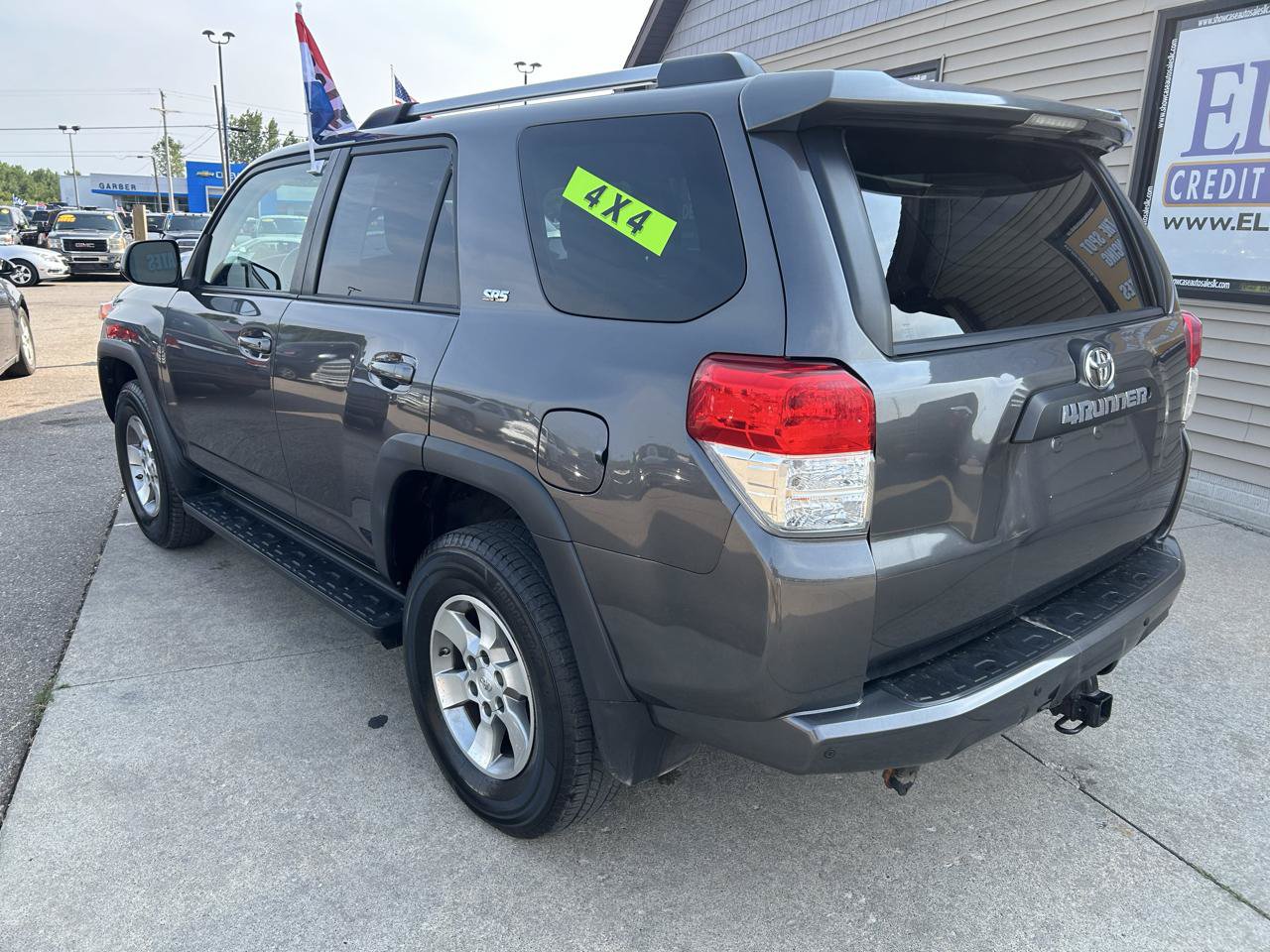 Used 2011 Toyota 4Runner Limited AWD/4WD image 7