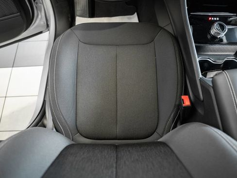 New 2026 Jeep Grand Cherokee Laredo X AWD/4WD image 32