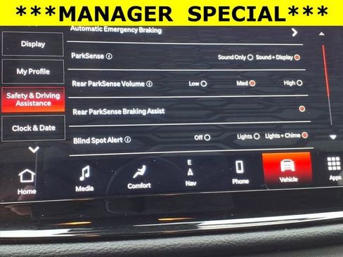 Used 2024 Dodge Durango GT image 9