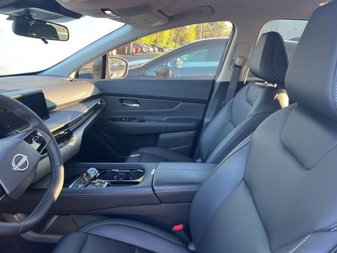 Used 2025 Nissan Murano SV image 9