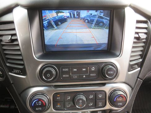 Used 2016 Chevrolet Suburban LTZ AWD/4WD image 17