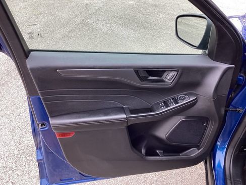 Used 2023 Ford Escape Active FWD image 30