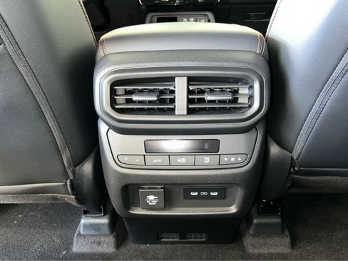 New 2025 Honda Pilot TrailSport image 14