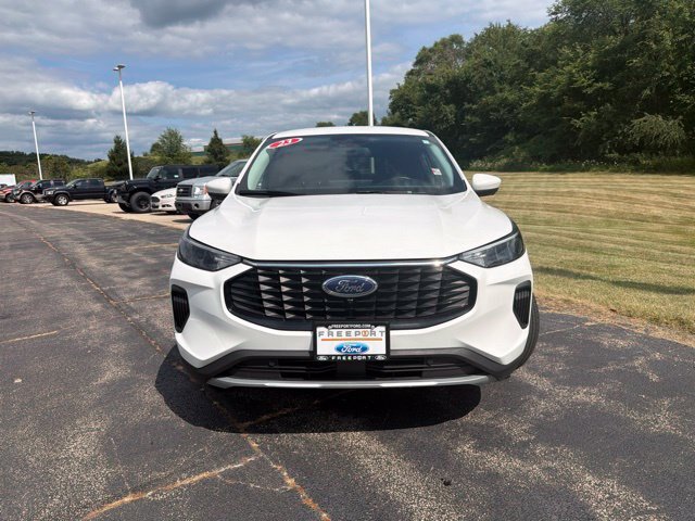 Certified 2023 Ford Escape Active w/ Tech Pack #2 AWD/4WD image 2