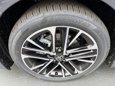 New 2026 Toyota Camry XLE image 11