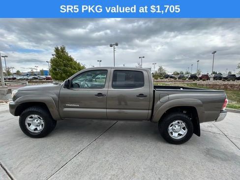 Used 2012 Toyota Tacoma 4x4 Double Cab w/ SR5 Pkg image 4