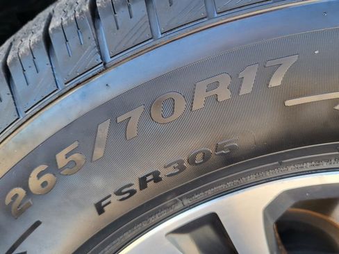 Used 2017 Toyota Tacoma SR5 image 13