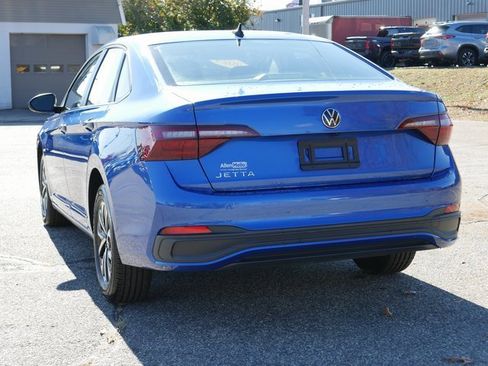 Used 2024 Volkswagen Jetta S image 5