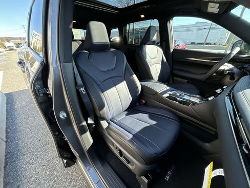 New 2026 INFINITI QX60 Sport AWD/4WD image 16