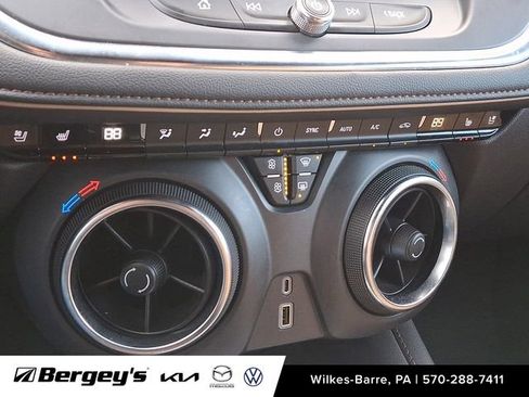 Used 2022 Chevrolet Blazer Premier w/ Enhanced Convenience Package image 18