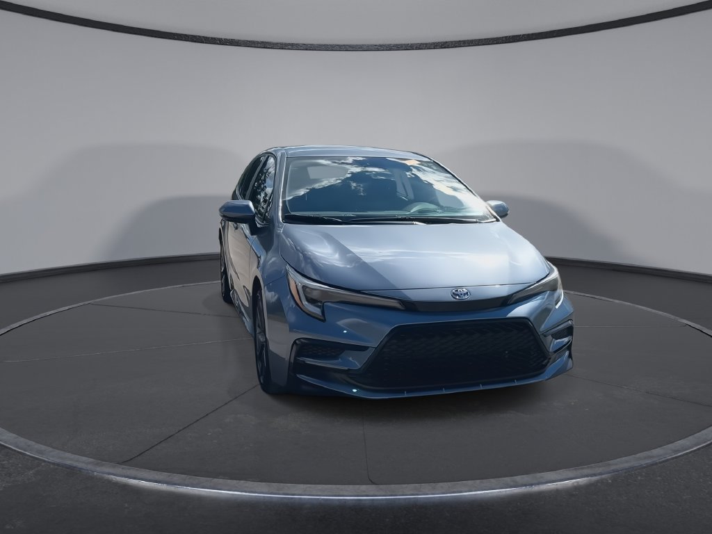 Used 2024 Toyota Corolla SE FWD image 3