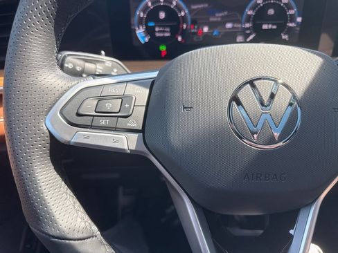 New 2026 Volkswagen Tiguan SEL R-Line AWD/4WD image 15