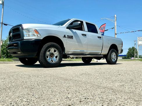 Used 2018 RAM 2500 Tradesman w/ Popular Equipment Group AWD/4WD image 31