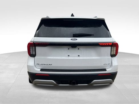 Used 2025 Ford Explorer Platinum w/ LUX Leather Package image 8