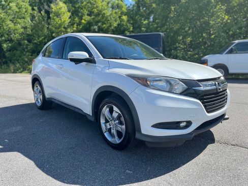 Used 2017 Honda HR-V EX image 29
