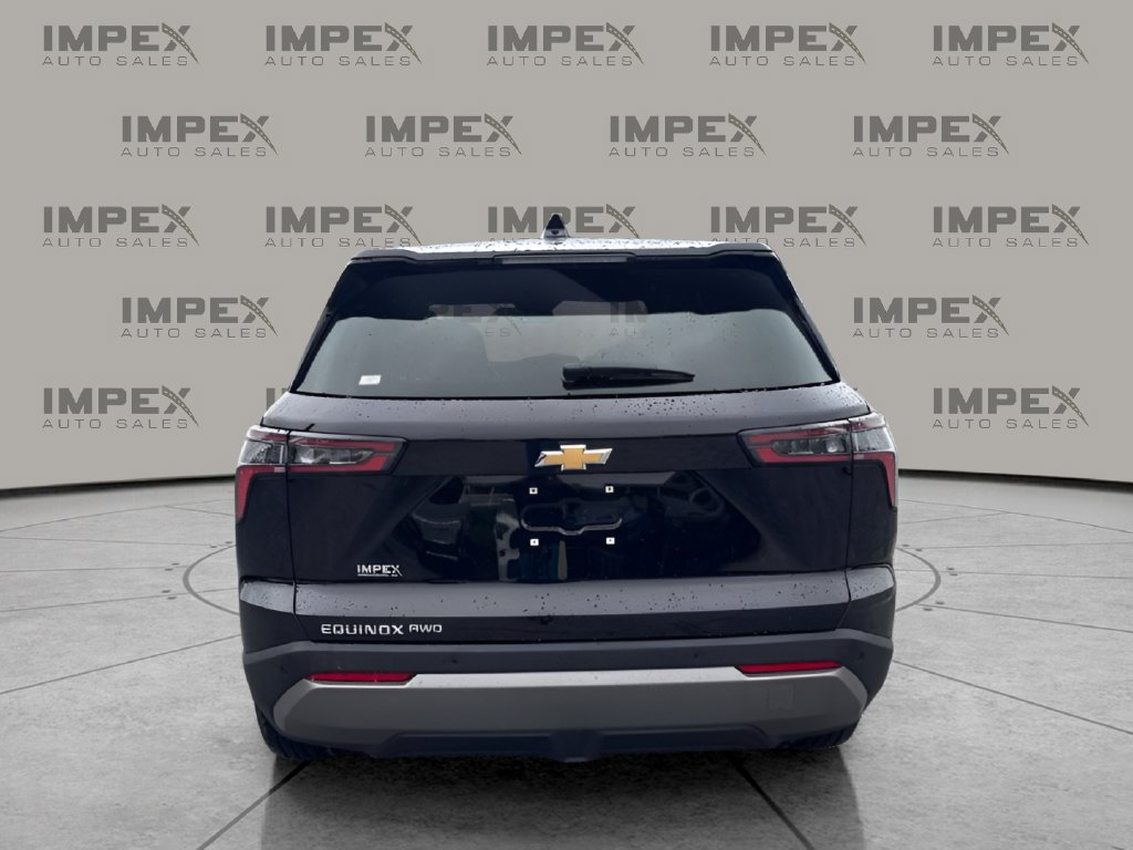 Used 2025 Chevrolet Equinox LT AWD/4WD image 4