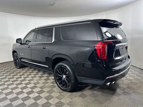 Used 2021 GMC Yukon XL Denali w/ Denali Premium Package image 5