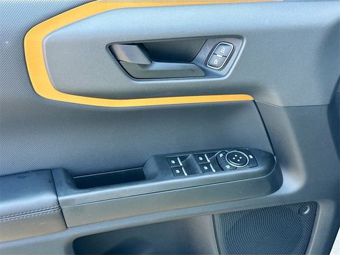 Used 2023 Ford Bronco Sport Badlands image 19