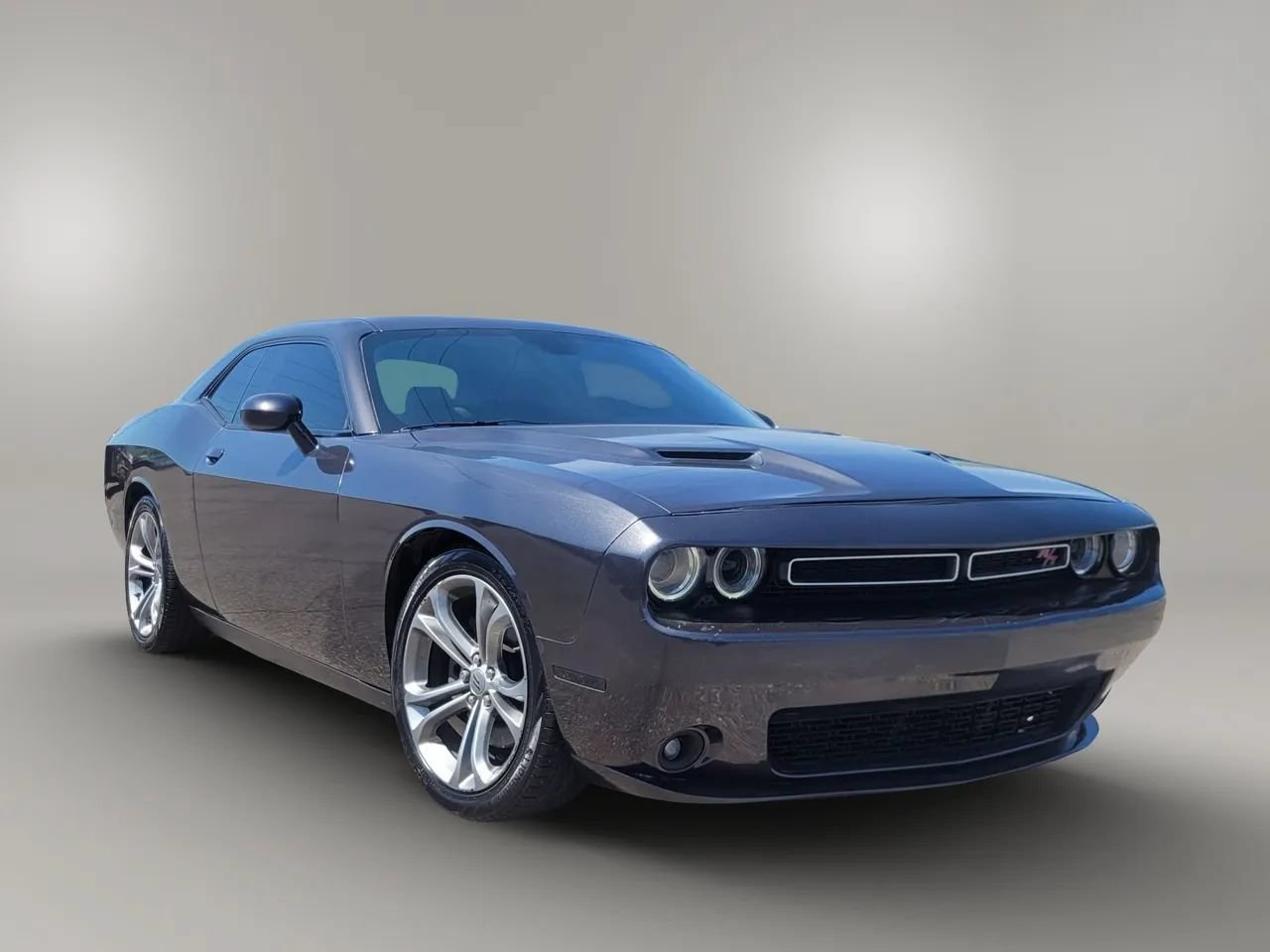 Used 2020 Dodge Challenger R/T RWD image 13