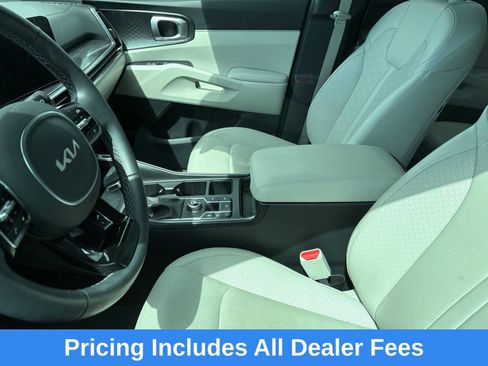 Used 2025 Kia Sorento S FWD image 7