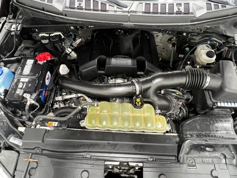Used 2019 Ford F150 Lariat w/ Equipment Group 502A Luxury AWD/4WD image 29