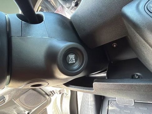 Used 2025 RAM ProMaster 2500 w/ Storage Group image 27