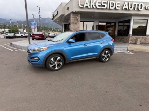 Used 2016 Hyundai Tucson Limited w/ Option Group 03 FWD image 5
