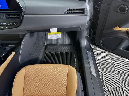 New 2025 Lexus ES 350 image 33