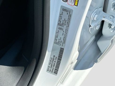 New 2026 RAM 1500 Big Horn AWD/4WD image 34