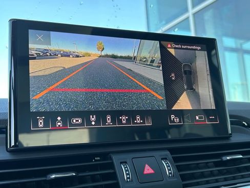 Used 2025 Audi Q5 Prestige image 29