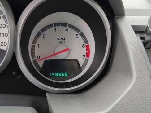 Used 2009 Dodge Grand Caravan SE FWD image 4