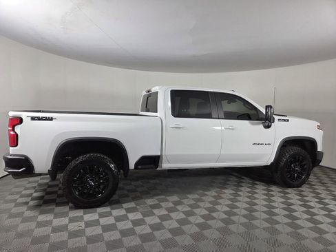 Used 2025 Chevrolet Silverado 2500 LT w/ Trail Boss Package image 4