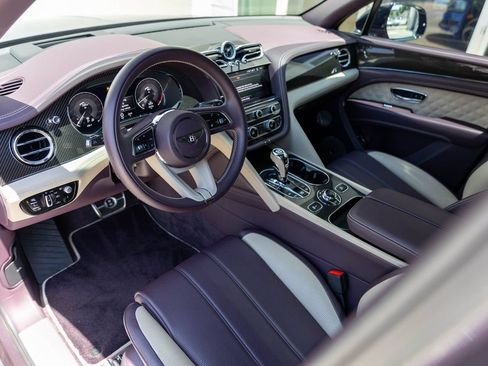 Certified 2023 Bentley Bentayga AWD/4WD image 26