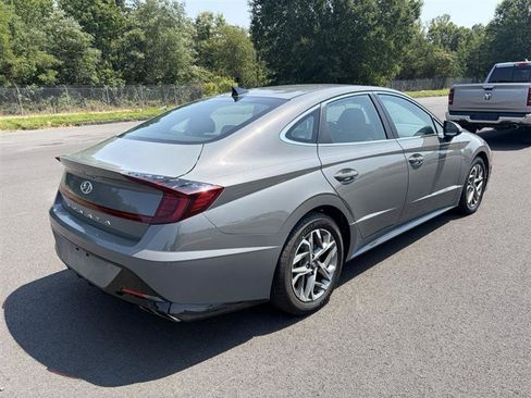 Used 2022 Hyundai Sonata SEL FWD image 5