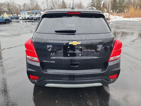 Certified 2022 Chevrolet Trax LT w/ LT Convenience Package image 7