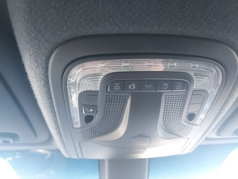 Used 2021 Mercedes-Benz Sprinter 1500 image 32