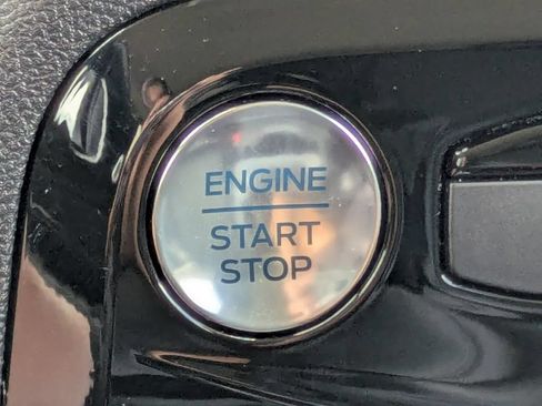 Certified 2023 Ford Escape SE FWD image 28