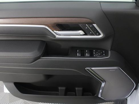 New 2026 GMC Sierra 3500 Denali w/ Denali Reserve Package image 17