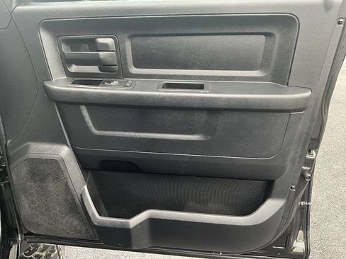 Used 2015 RAM 2500 Tradesman w/ Chrome Appearance Group AWD/4WD image 26